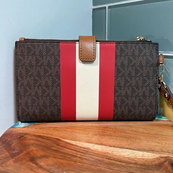 NWT Michael Kors Jet Set Bright Red Double zipper Wristlet Smart